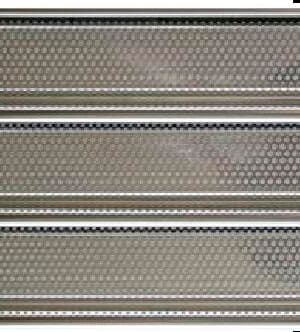 AR8 microperforada